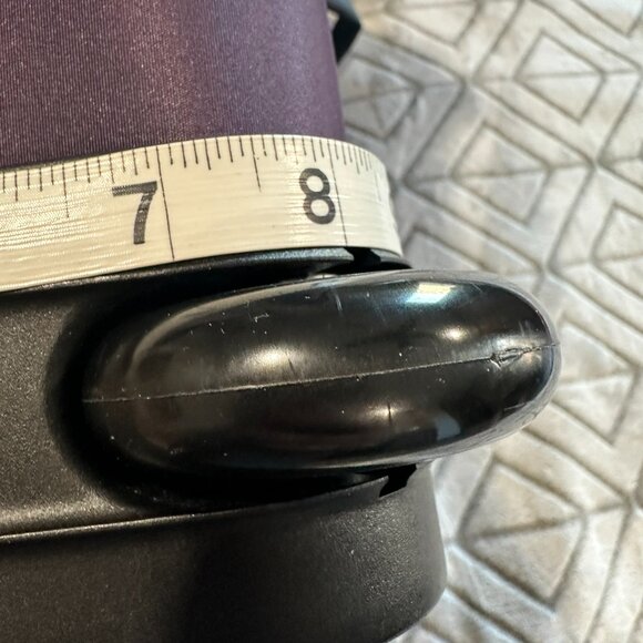 Travelon Carry On - Under-seat Rolling Bag - Purple - EUC - Picture 4 of 11